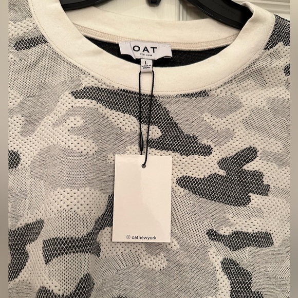 Oat New York Gray Camo Balloon Sleeve Top Sweatshirt Size L - Picture 3 of 3